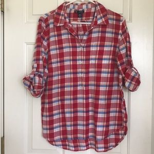 Plaid boyfriend fit top